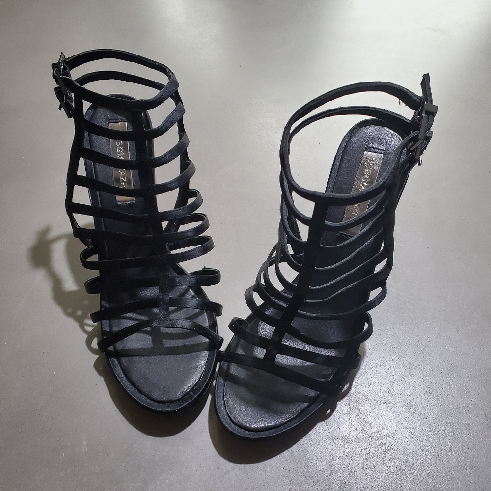 BCBGMAXAZRIA 💥NEW💥 beautiful satin sandals.